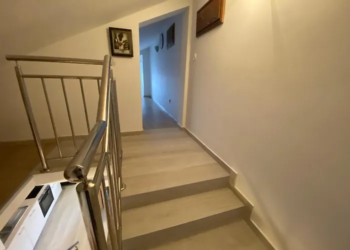Spaija Lejlighed *