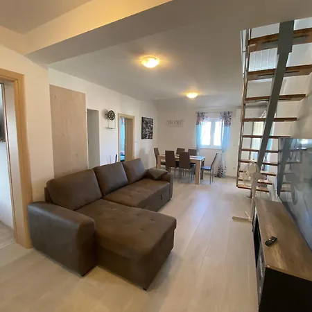 Spaija * Kastela
